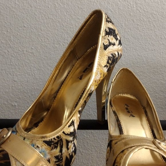ALBA Golden heels - Picture 2 of 4